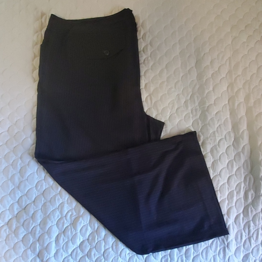 Pinstripped Wide Leg Pant